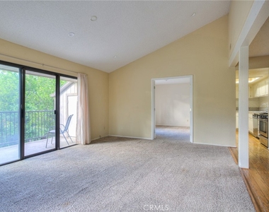 600 Central - Photo Thumbnail 2