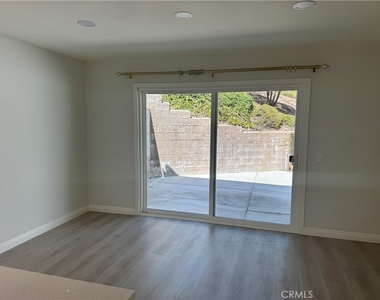 8 Carmel Court - Photo Thumbnail 15