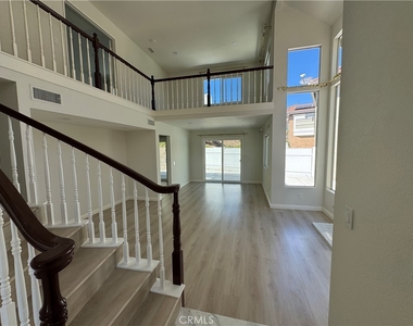 8 Carmel Court - Photo Thumbnail 2