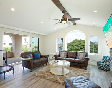 2129 Piru Avenue - Photo Thumbnail 3