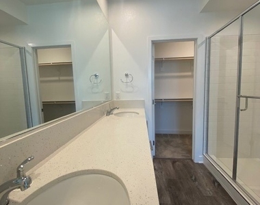 1411 Cara Drive - Photo Thumbnail 7