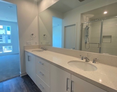 1411 Cara Drive - Photo Thumbnail 6