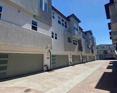1411 Cara Drive - Photo Thumbnail 23