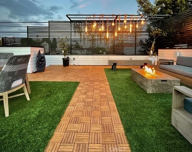 1524 N Sierra Bonita Avenue - Photo Thumbnail 12