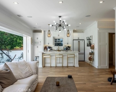 1524 N Sierra Bonita Avenue - Photo Thumbnail 16