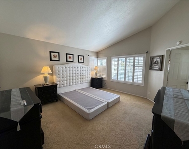 2519 Via La Mesa - Photo Thumbnail 8