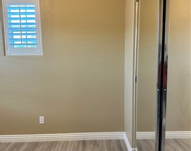 3943 E Spring Hill Court - Photo Thumbnail 23