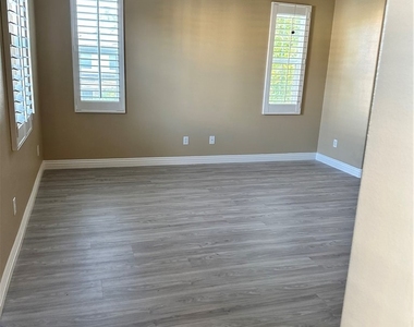 3943 E Spring Hill Court - Photo Thumbnail 15