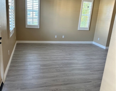 3943 E Spring Hill Court - Photo Thumbnail 16