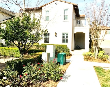 3943 E Spring Hill Court - Photo Thumbnail 9