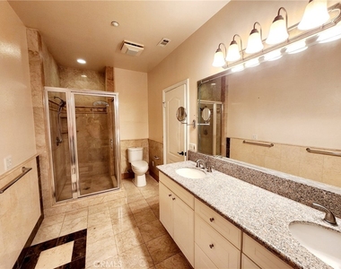1016 W Huntington Drive - Photo Thumbnail 20