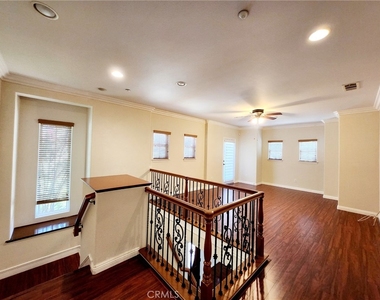1016 W Huntington Drive - Photo Thumbnail 14