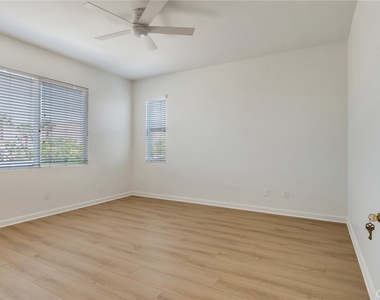 1723 Roanoke Street - Photo Thumbnail 20