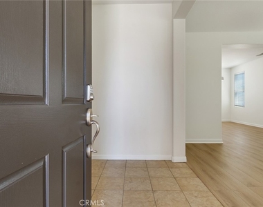 1723 Roanoke Street - Photo Thumbnail 2