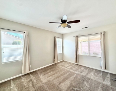 33205 Gypsum Street - Photo Thumbnail 16