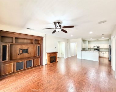 33205 Gypsum Street - Photo Thumbnail 9