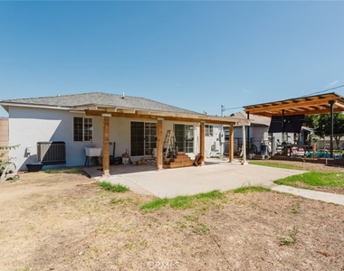 7737 Cleon Avenue - Photo Thumbnail 32