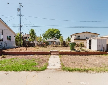 7737 Cleon Avenue - Photo Thumbnail 35