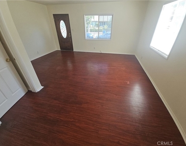 17501 Bullock - Photo Thumbnail 22