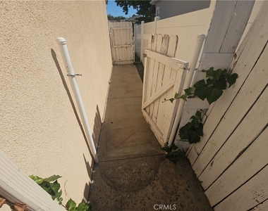 17501 Bullock - Photo Thumbnail 38