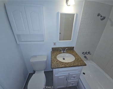 17501 Bullock - Photo Thumbnail 27