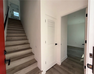 21715 Hart Street - Photo Thumbnail 3