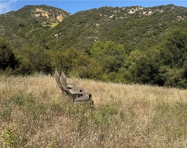 24735 Mulholland Highway - Photo Thumbnail 32