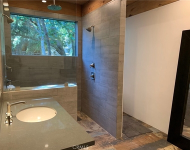 24735 Mulholland Highway - Photo Thumbnail 6