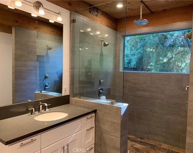 24735 Mulholland Highway - Photo Thumbnail 5