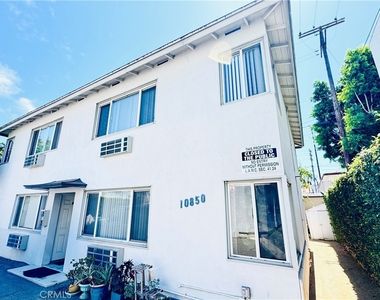 10850 Landale St - Photo Thumbnail 9