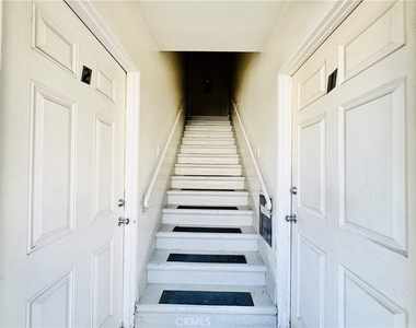 10850 Landale St - Photo Thumbnail 8