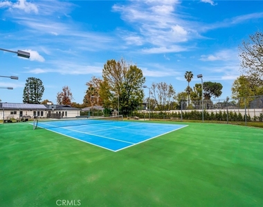 22914 Calvert Street - Photo Thumbnail 69