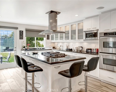 22914 Calvert Street - Photo Thumbnail 27