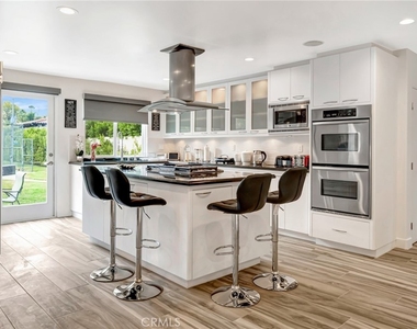 22914 Calvert Street - Photo Thumbnail 20