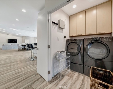 22914 Calvert Street - Photo Thumbnail 29