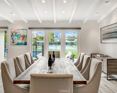 22914 Calvert Street - Photo Thumbnail 16