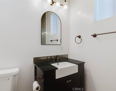 7947 Woodman Avenue - Photo Thumbnail 20