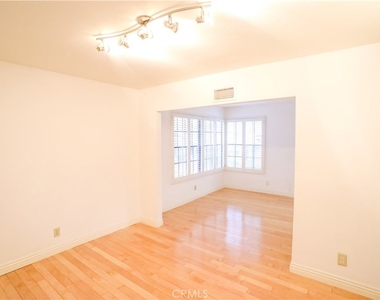19235 Dunure Place - Photo Thumbnail 25