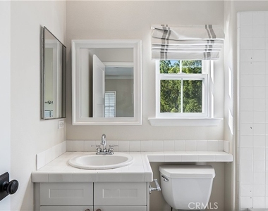 23916 Sw Windward Sw - Photo Thumbnail 46
