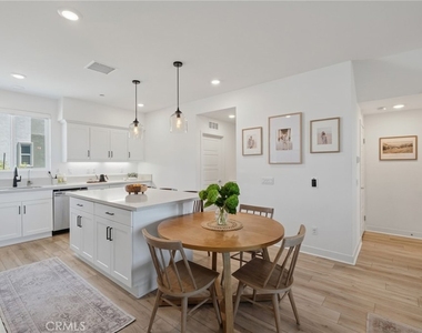 1218 Breckyn - Photo Thumbnail 8