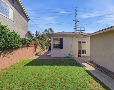 22939 Ocean Avenue - Photo Thumbnail 46