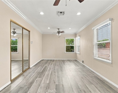 22939 Ocean Avenue - Photo Thumbnail 38