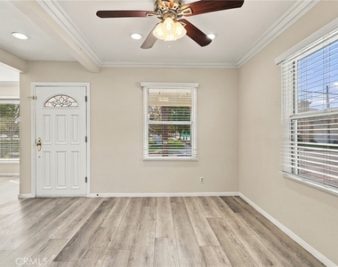 22939 Ocean Avenue - Photo Thumbnail 16