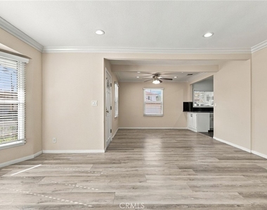 22939 Ocean Avenue - Photo Thumbnail 12