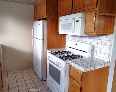 8829 Alcott Street - Photo Thumbnail 7