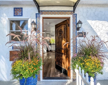 501 Ave B - Photo Thumbnail 2