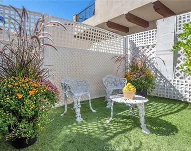501 Ave B - Photo Thumbnail 16