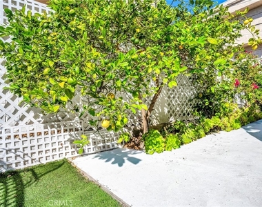 501 Ave B - Photo Thumbnail 17