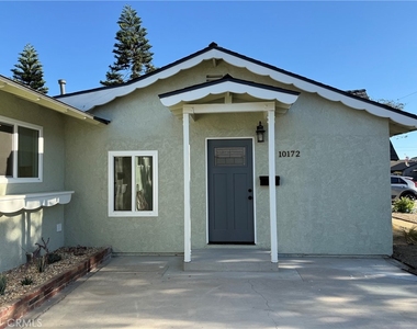 10172 Fern Avenue - Photo Thumbnail 1