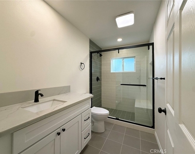10172 Fern Avenue - Photo Thumbnail 14